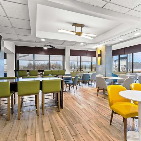 Comfort Inn & Suites Evansville Airport מראה חיצוני תמונה