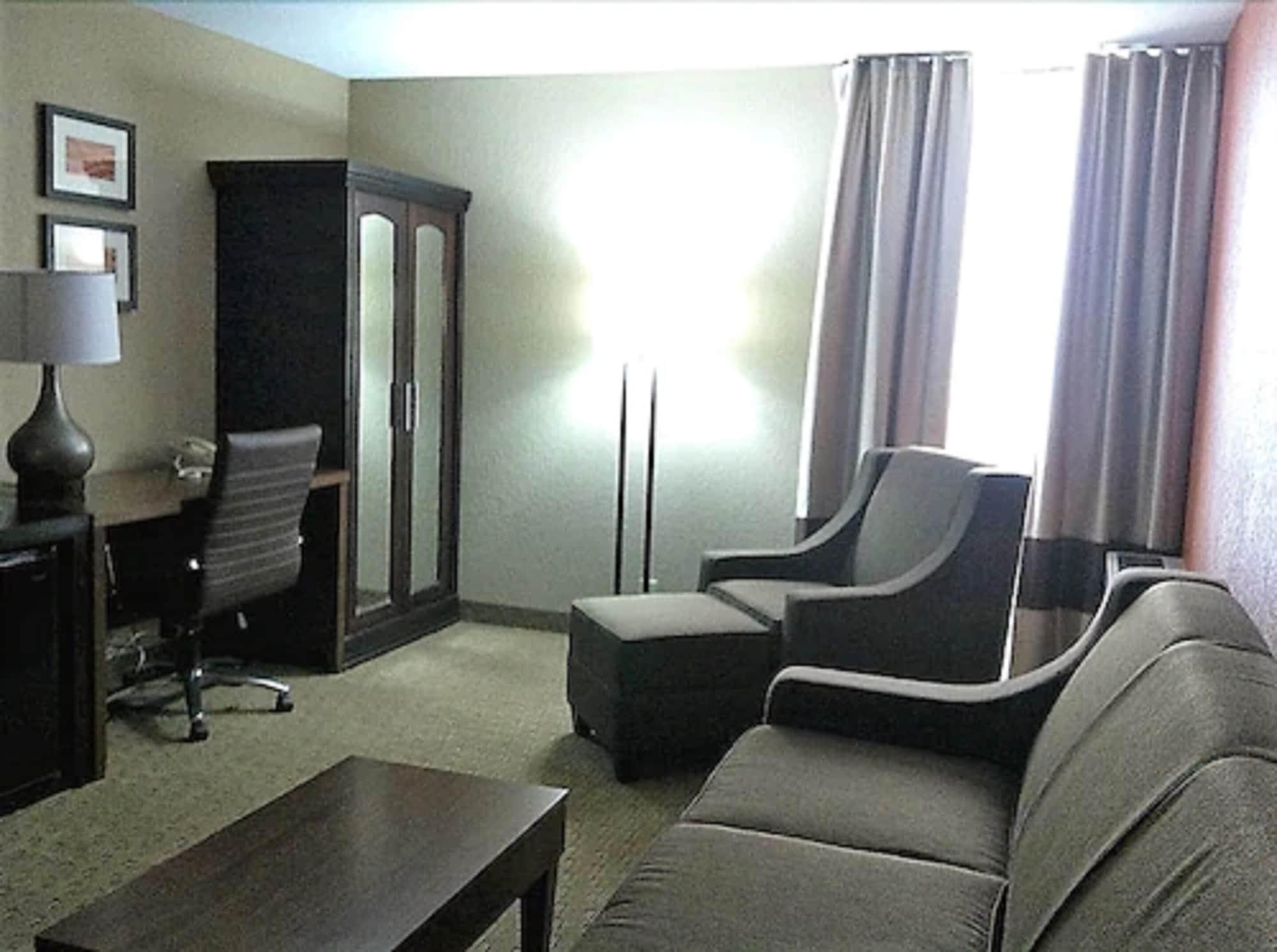 Comfort Inn & Suites Evansville Airport מראה חיצוני תמונה