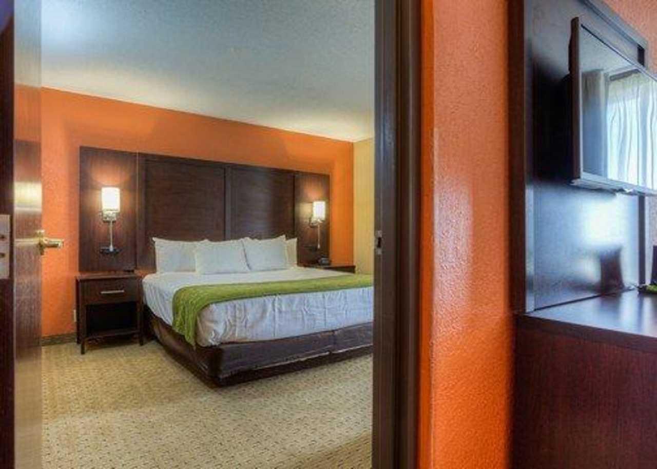 Comfort Inn & Suites Evansville Airport מראה חיצוני תמונה