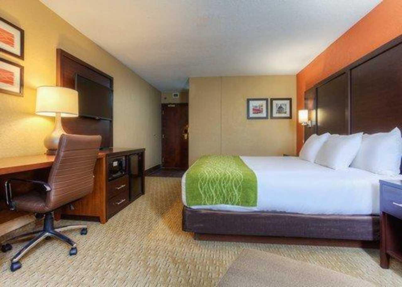 Comfort Inn & Suites Evansville Airport מראה חיצוני תמונה