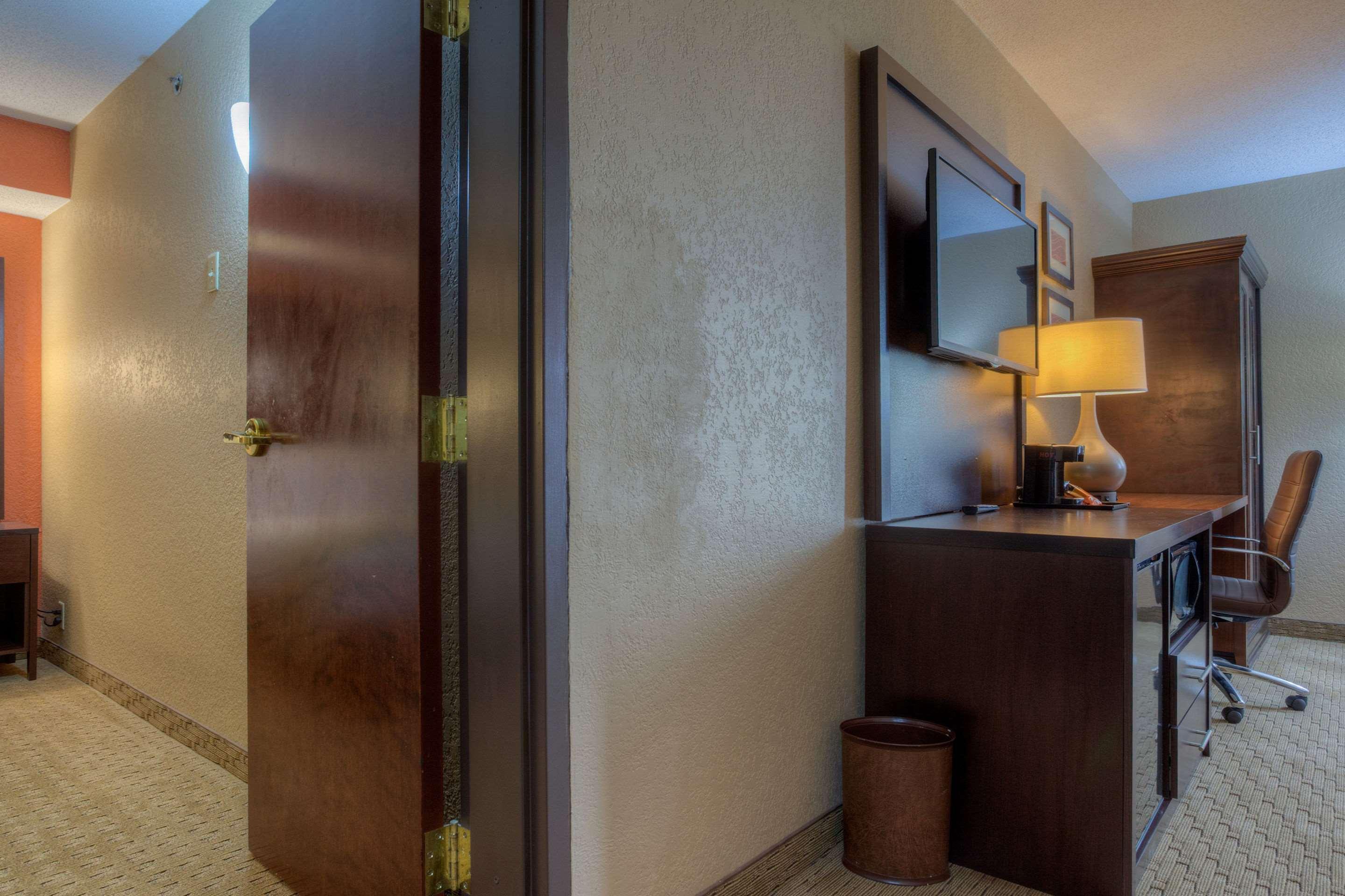 Comfort Inn & Suites Evansville Airport מראה חיצוני תמונה