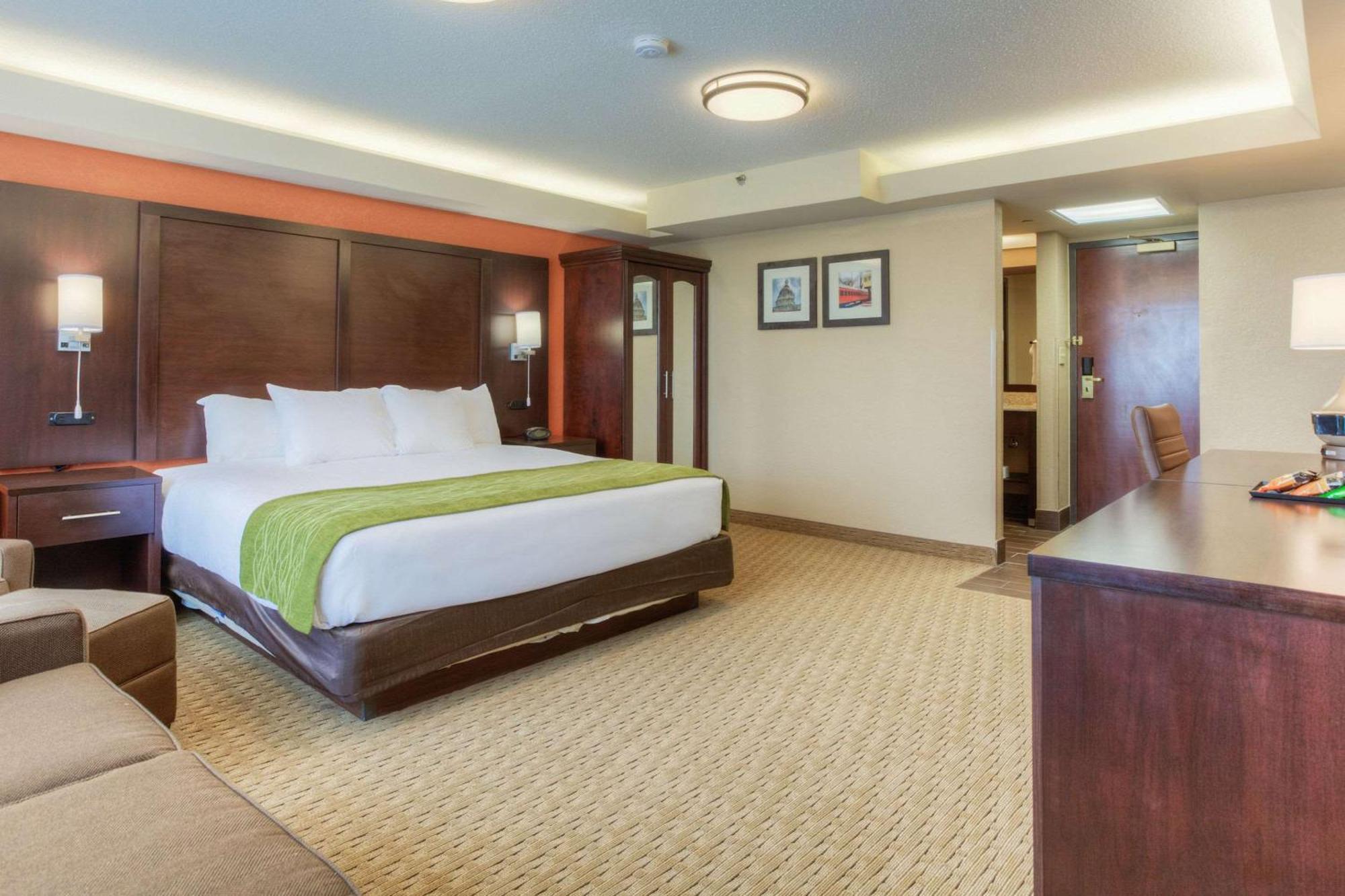 Comfort Inn & Suites Evansville Airport מראה חיצוני תמונה