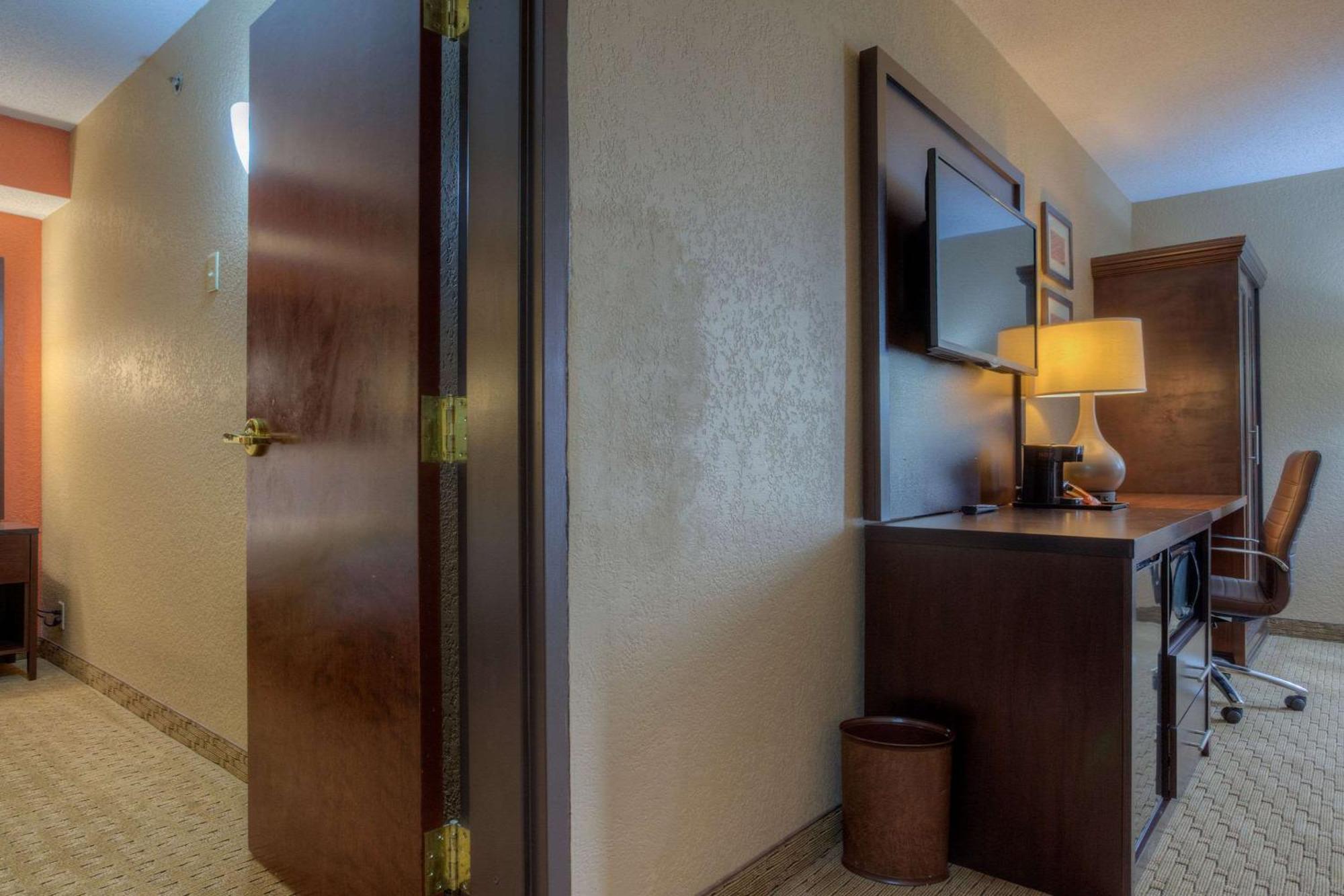 Comfort Inn & Suites Evansville Airport מראה חיצוני תמונה
