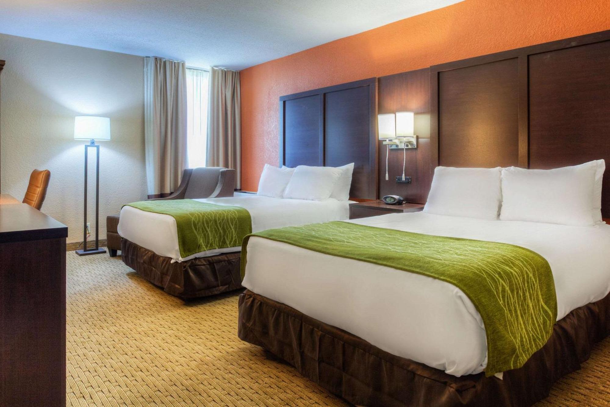 Comfort Inn & Suites Evansville Airport מראה חיצוני תמונה