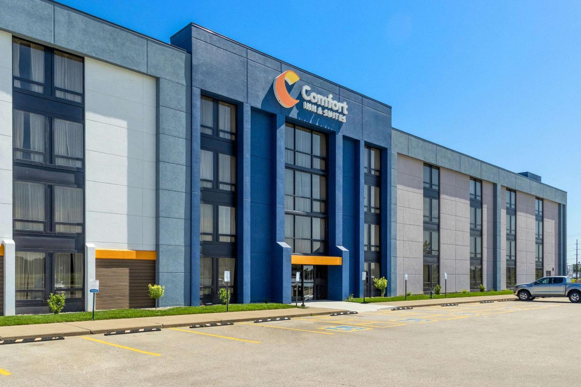 Comfort Inn & Suites Evansville Airport מראה חיצוני תמונה