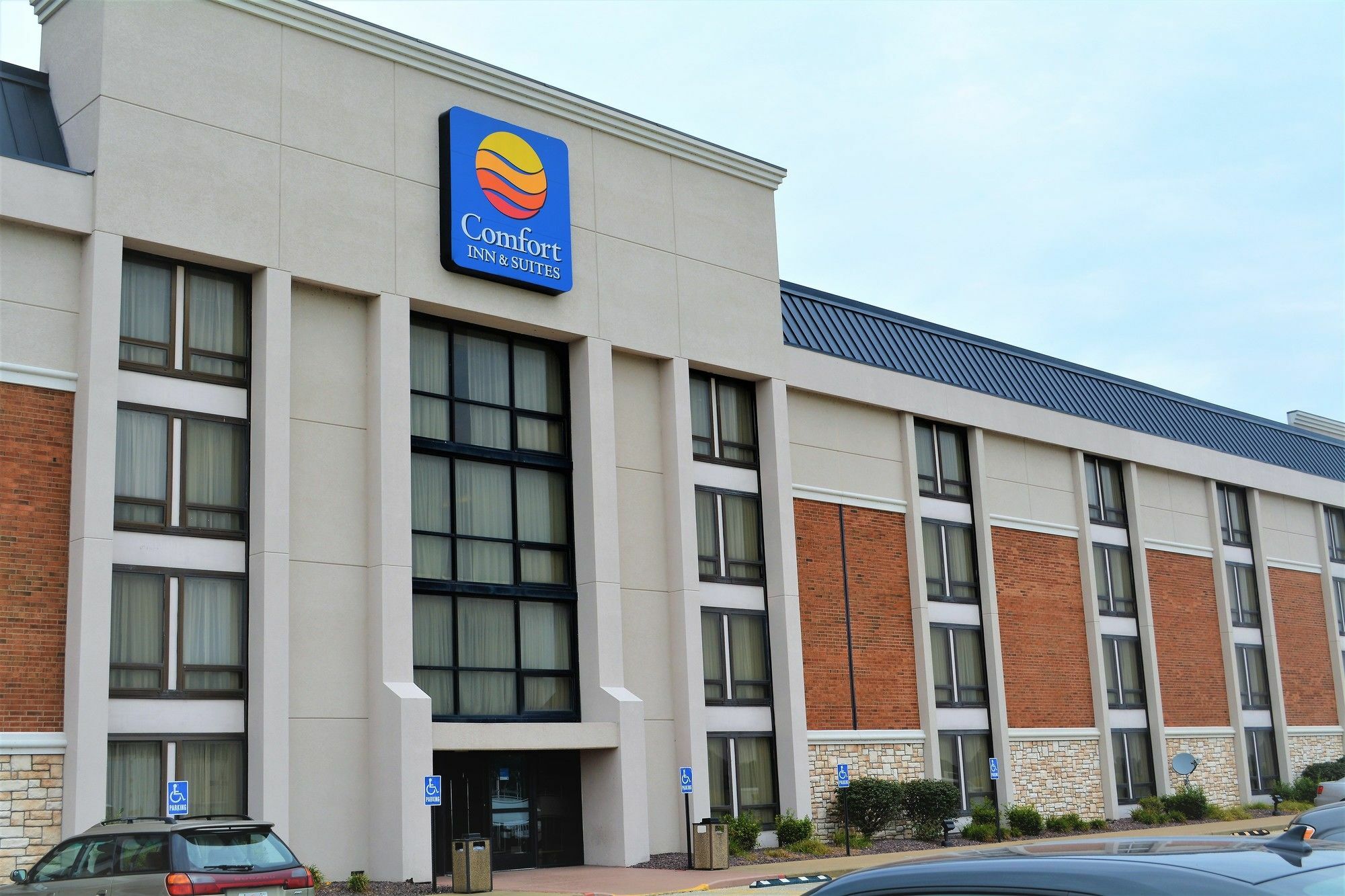 Comfort Inn & Suites Evansville Airport מראה חיצוני תמונה